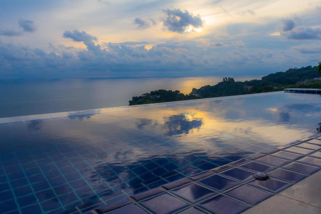 Grand Bleu Ocean View Pool Suite Kamala Beach Esterno foto